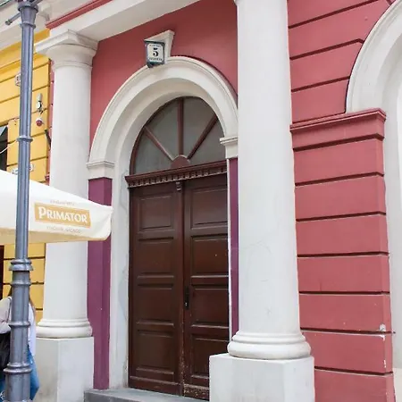 Hexus - Swidnicka - Centrum Rynek *